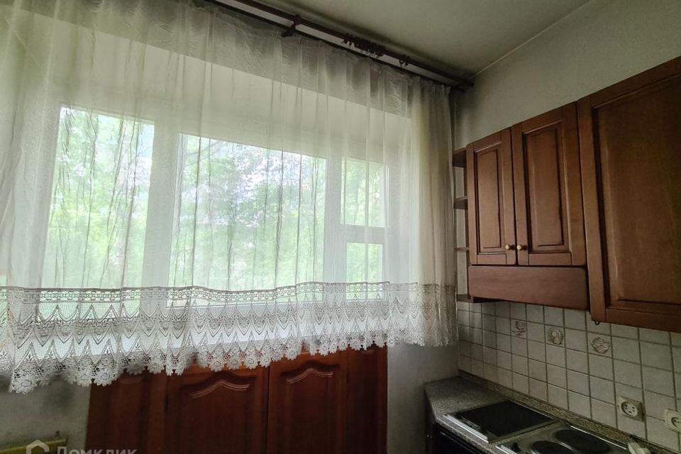 Продаётся 4-комнатная квартира, 100 м²