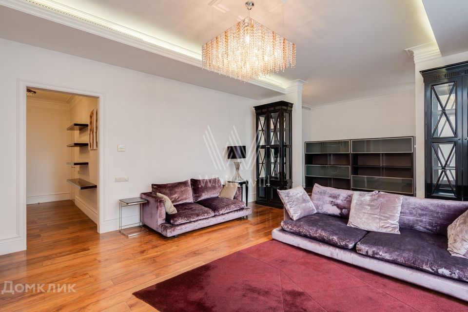 Сдаётся 3-комнатная квартира, 147 м²