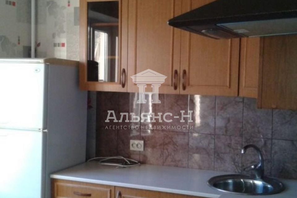 Сдаётся 1-комнатная квартира, 38 м²