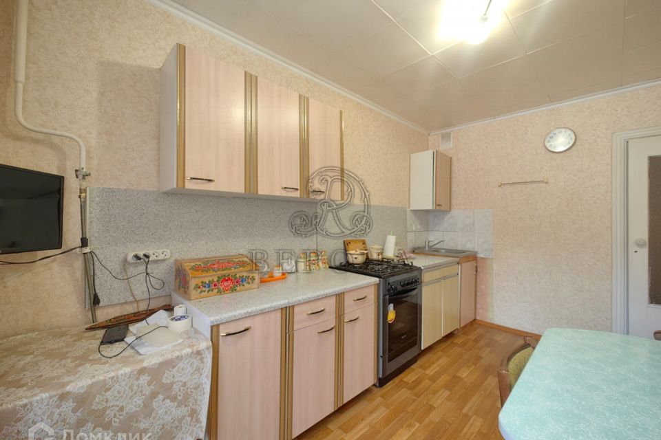 Продаётся 2-комнатная квартира, 67.8 м²