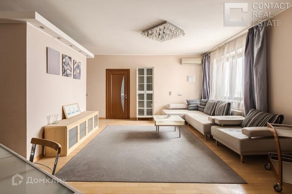 Продаётся 3-комнатная квартира, 82 м²