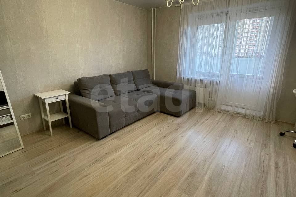 Продаётся 1-комнатная квартира, 43.5 м²