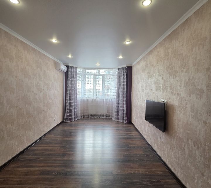 Продаётся 2-комнатная квартира, 60.2 м²