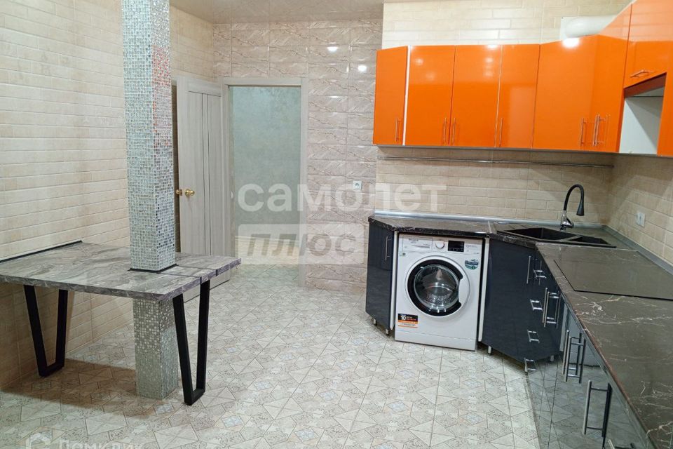Продаётся 2-комнатная квартира, 67.7 м²