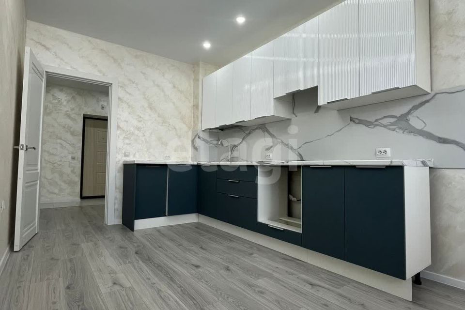 Продаётся 1-комнатная квартира, 40.3 м²