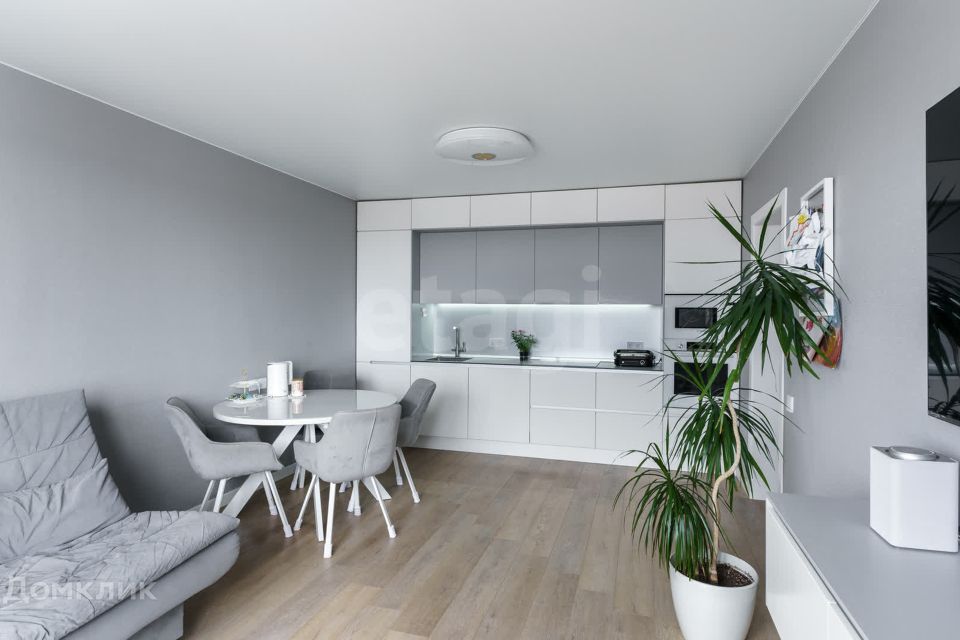 Продаётся 2-комнатная квартира, 53.3 м²