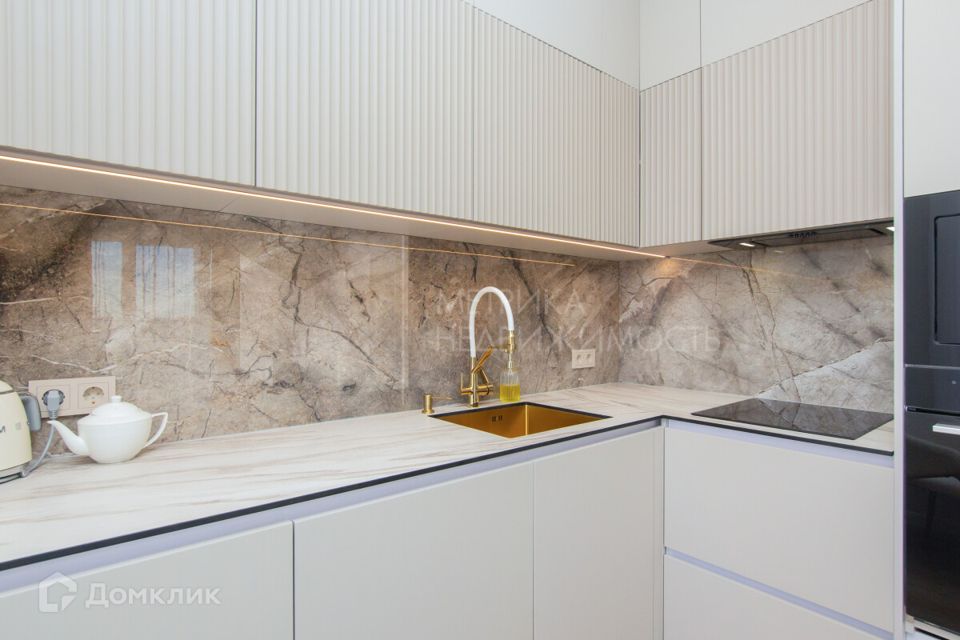 Продаётся 2-комнатная квартира, 61.5 м²