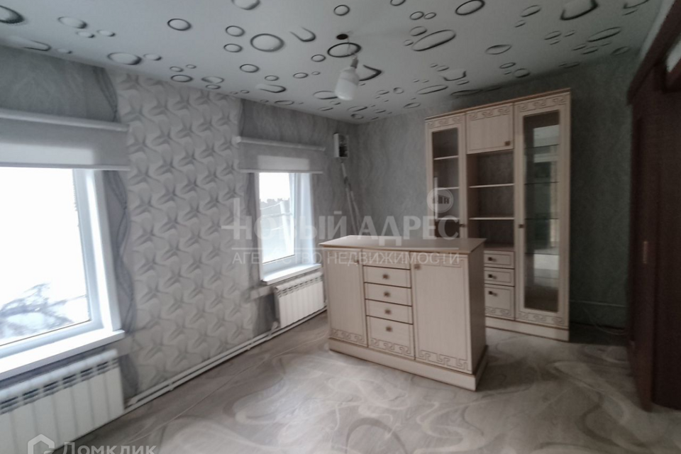 Продаётся 4-комнатная квартира, 53.5 м²