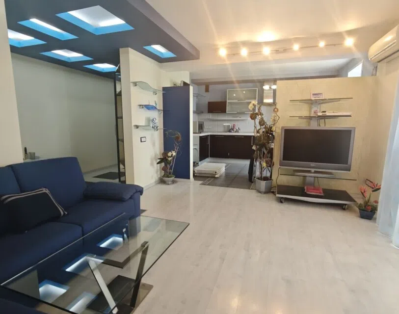Продаётся 2-комнатная квартира, 69.31 м²