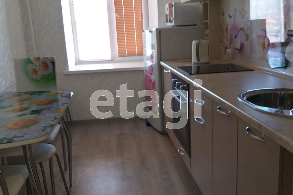 Сдаётся 3-комнатная квартира, 60.76 м²