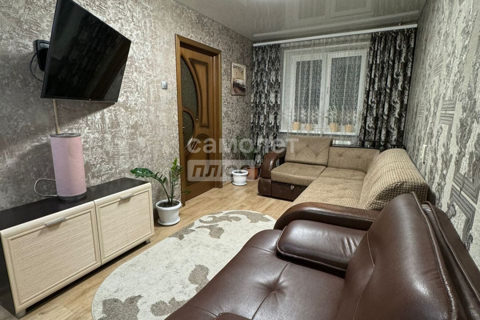 Продаётся 3-комнатная квартира, 56.5 м²