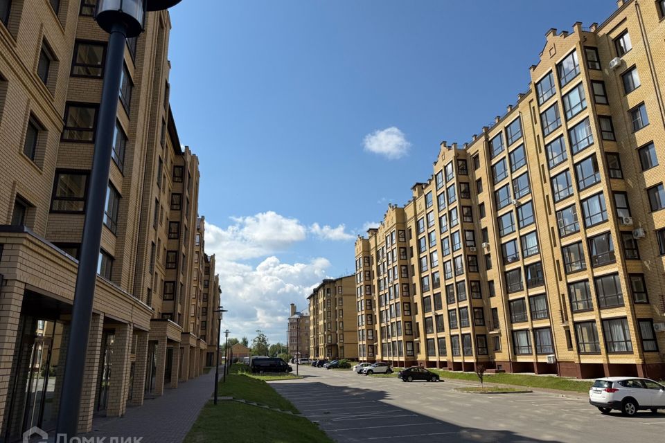 Продаётся 2-комнатная квартира, 67.7 м²