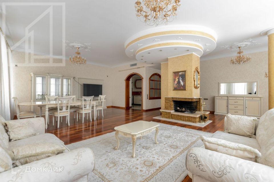 Сдаётся 4-комнатная квартира, 188 м²