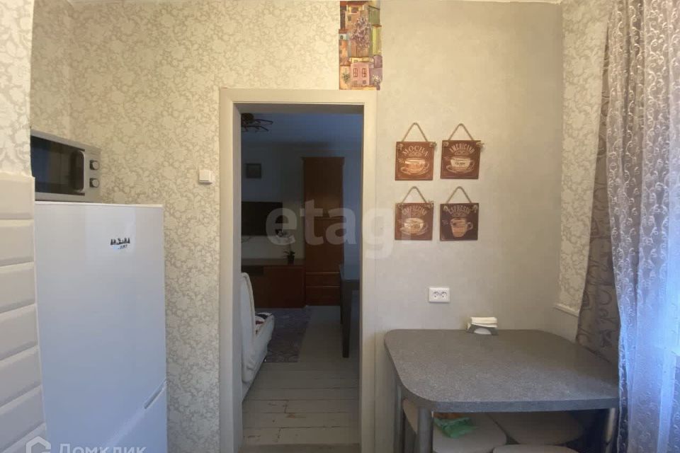 Продаётся 3-комнатная квартира, 63.8 м²