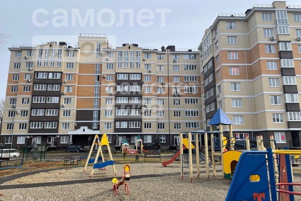 Продаётся 1-комнатная квартира, 42 м²
