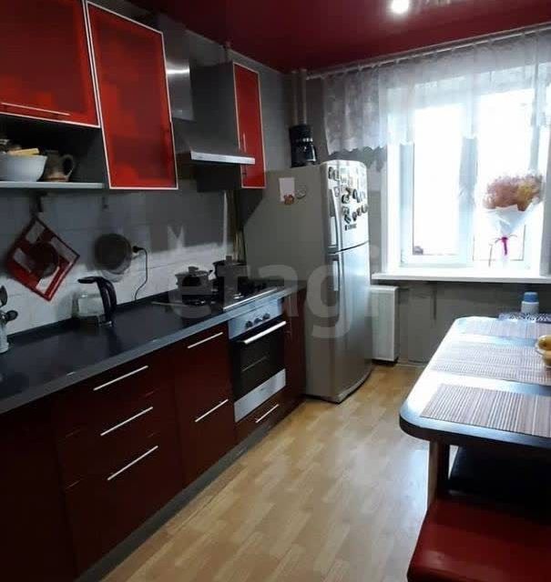 Продаётся 3-комнатная квартира, 63.5 м²