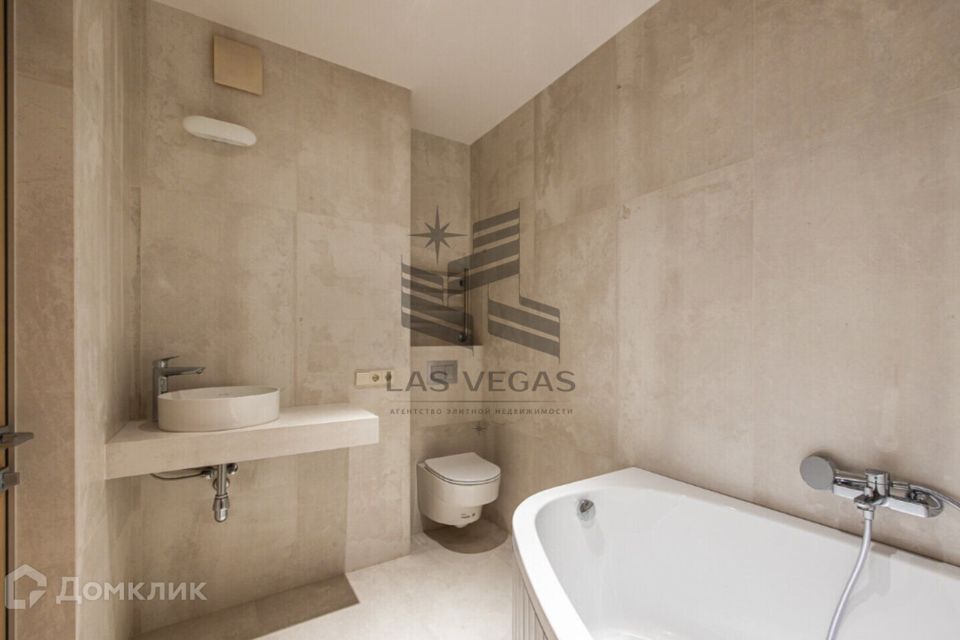Сдаётся 4-комнатная квартира, 92 м²