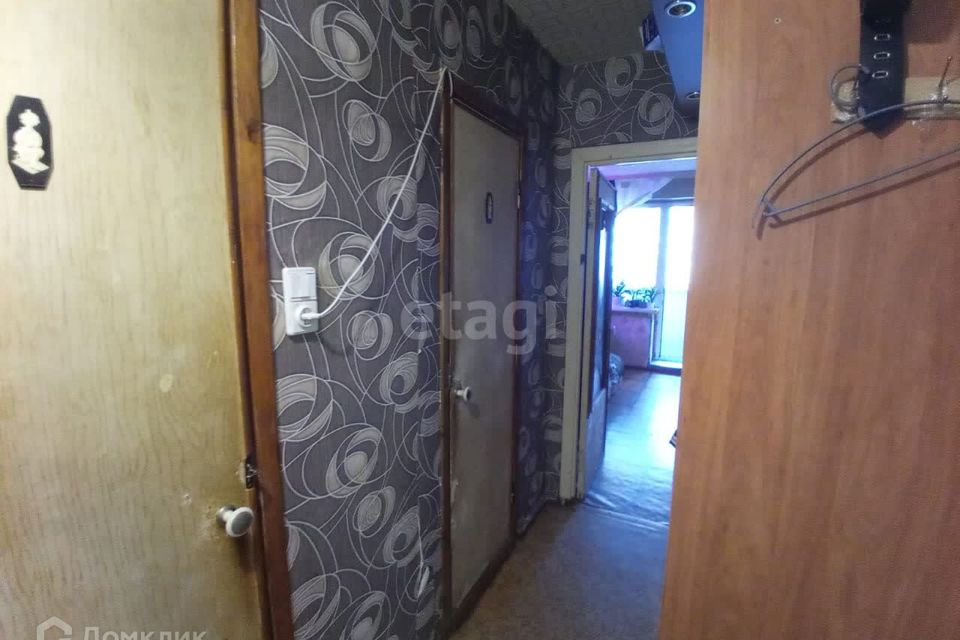 Продаётся 3-комнатная квартира, 61.8 м²