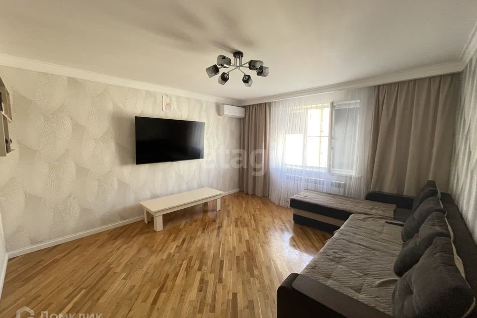 Продаётся 3-комнатная квартира, 96 м²