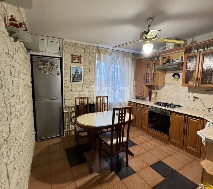 Продаётся 4-комнатная квартира, 84 м²