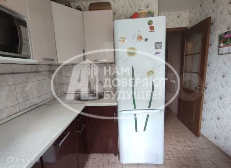 Продаётся 3-комнатная квартира, 52.3 м²