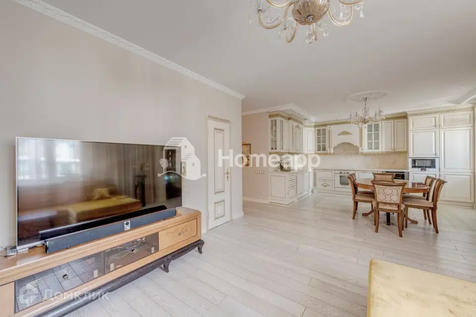 Продаётся 3-комнатная квартира, 122.9 м²