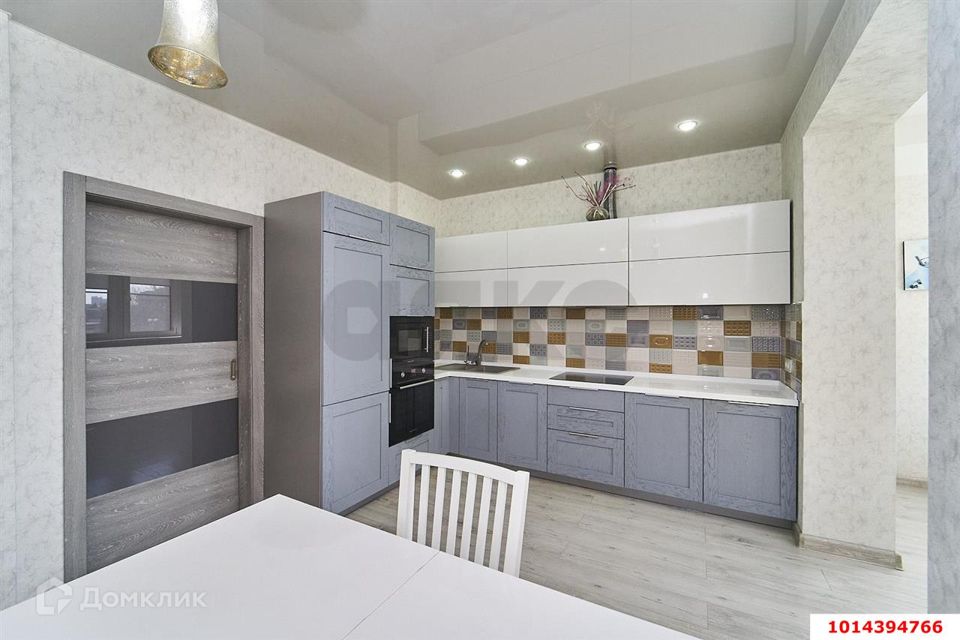 Продаётся 3-комнатная квартира, 95 м²