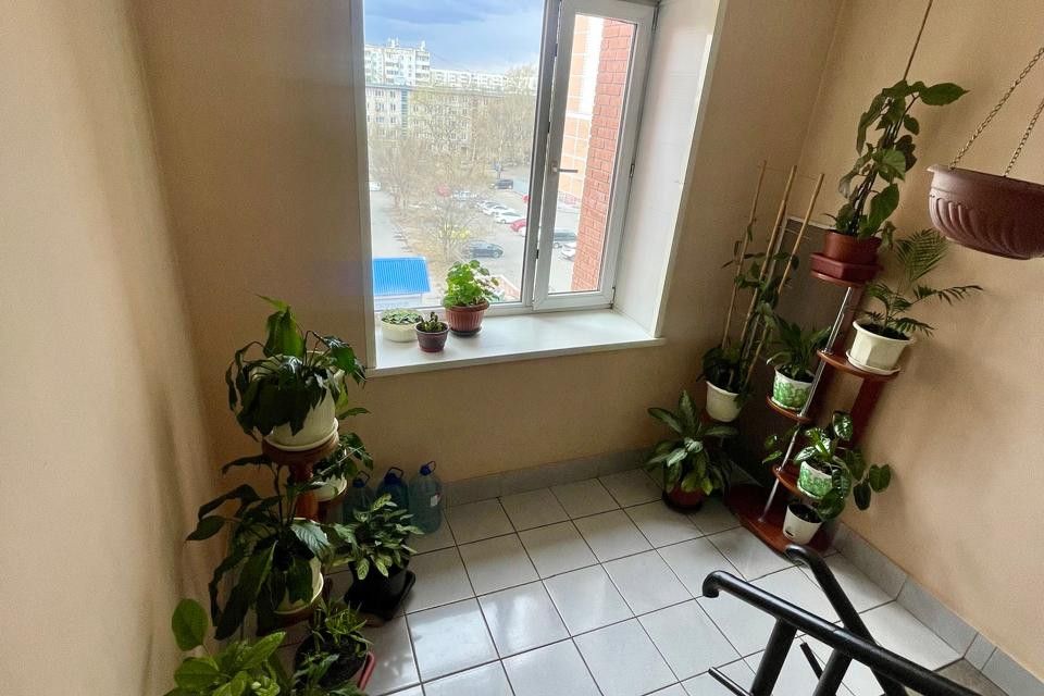 Продаётся 2-комнатная квартира, 57.3 м²