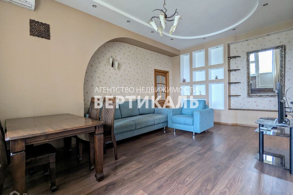 Сдаётся 2-комнатная квартира, 72.4 м²