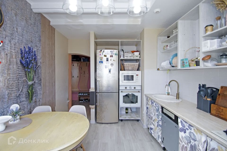 Продаётся 3-комнатная квартира, 64 м²