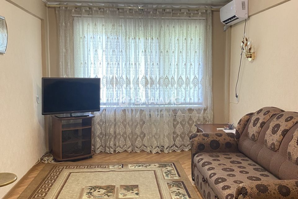 Продаётся 3-комнатная квартира, 55.4 м²