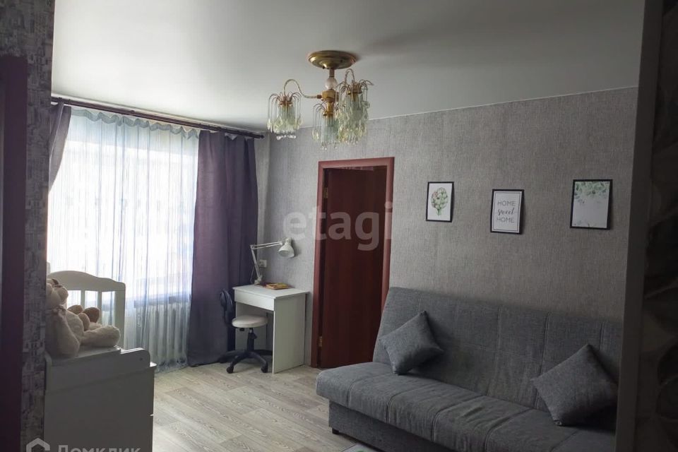 Продаётся 2-комнатная квартира, 42.8 м²