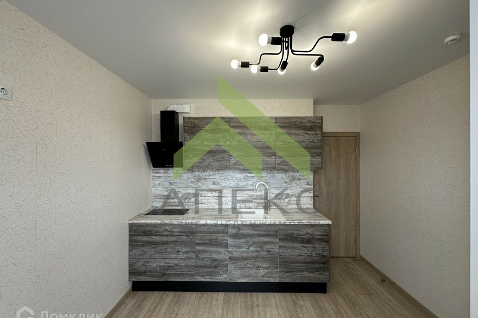 Продаётся 1-комнатная квартира, 37.3 м²