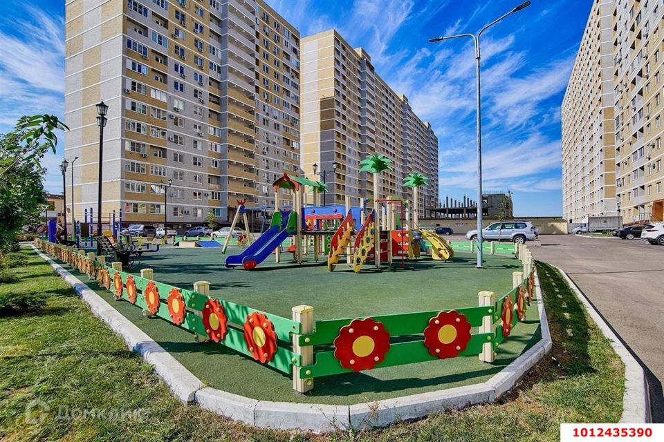Продаётся 1-комнатная квартира, 40 м²
