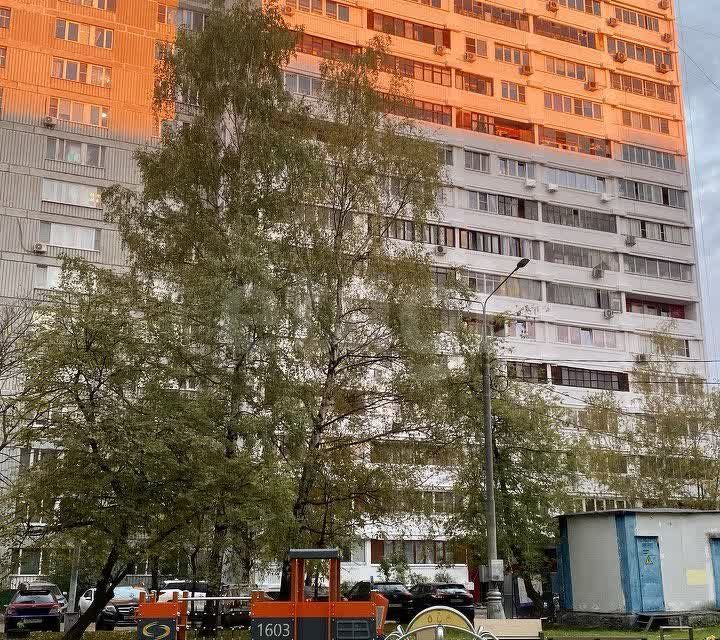 Продаётся 2-комнатная квартира, 51.7 м²