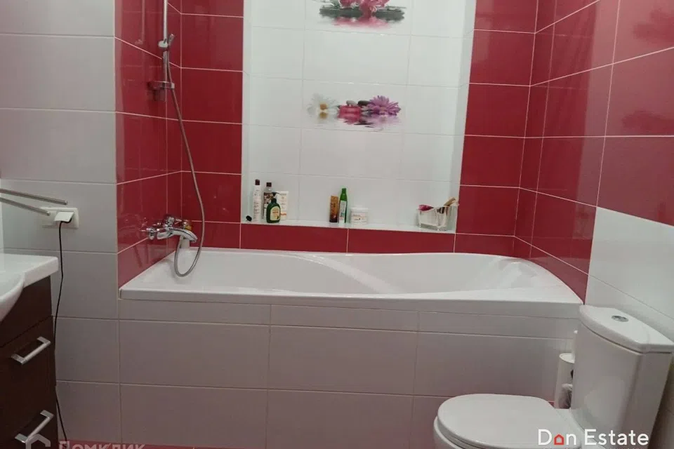 Продаётся 3-комнатная квартира, 107 м²