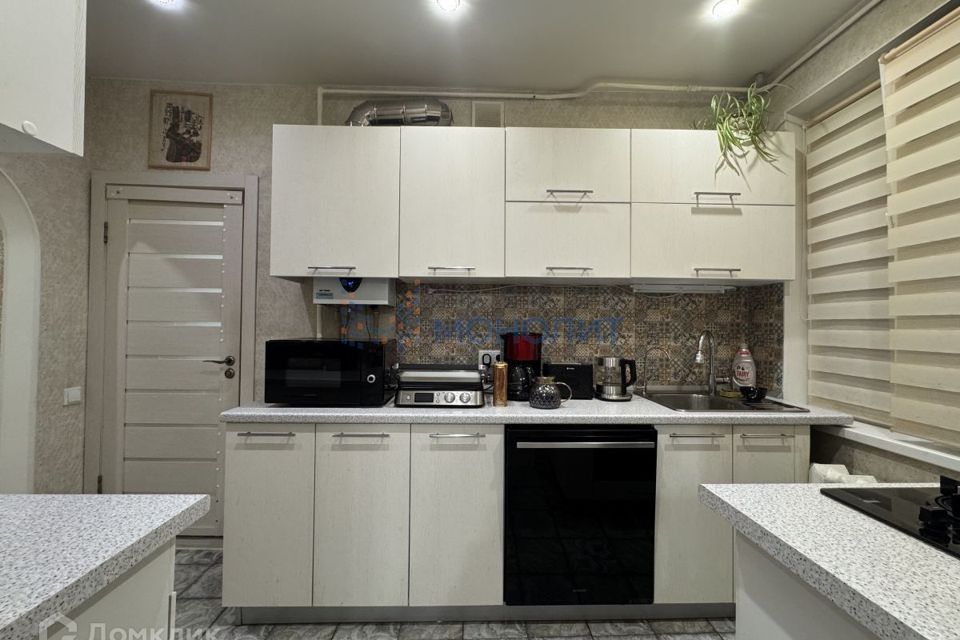 Продаётся 3-комнатная квартира, 61.8 м²