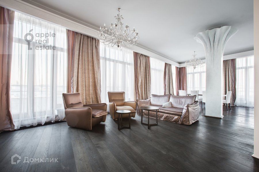 Продаётся 5-комнатная квартира, 273 м²