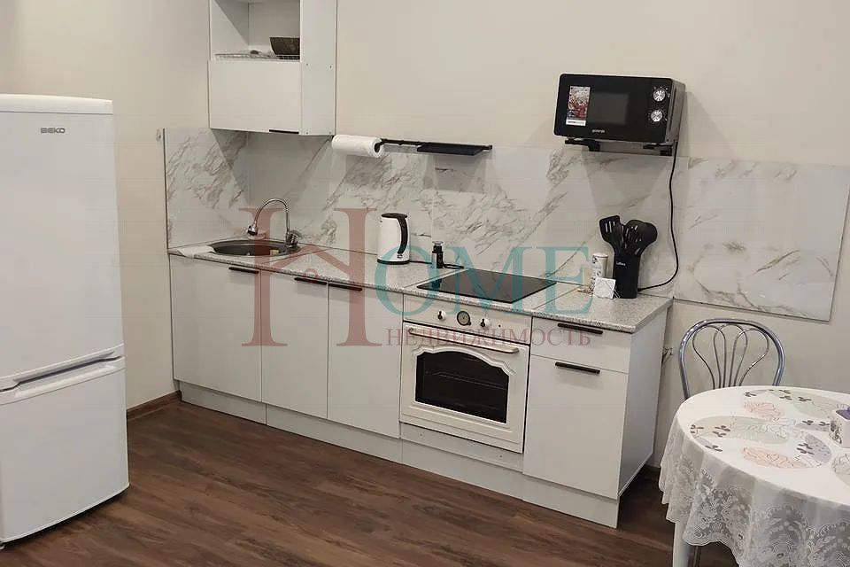 Сдаётся студия, 38 м²