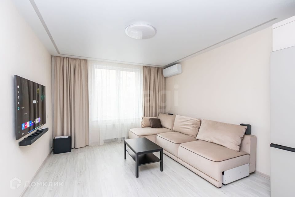 Продаётся 1-комнатная квартира, 43.6 м²