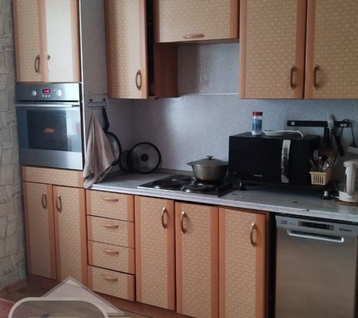 Продаётся 3-комнатная квартира, 81 м²