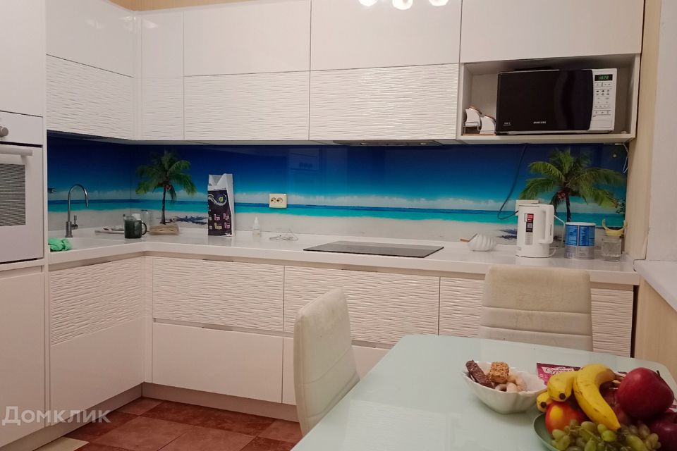 Продаётся 3-комнатная квартира, 77.8 м²