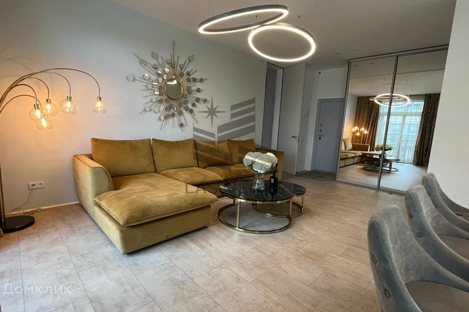Сдаётся 2-комнатная квартира, 65 м²