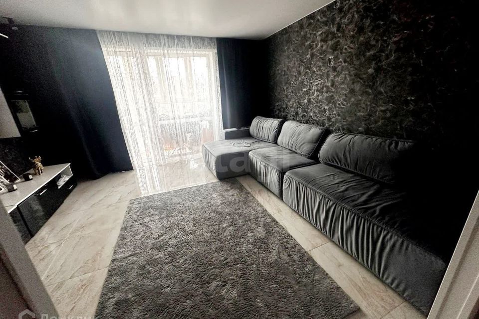 Продаётся 4-комнатная квартира, 80.5 м²