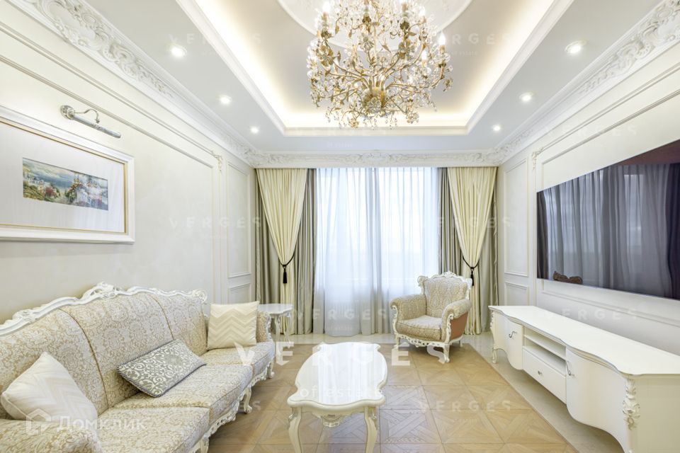 Продаётся 2-комнатная квартира, 105 м²