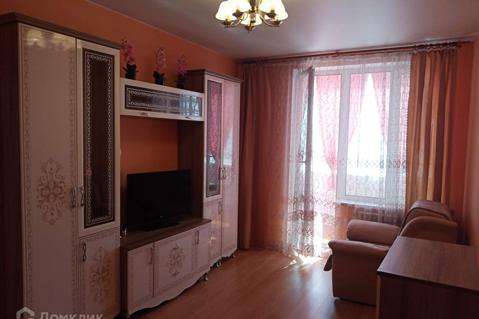 Сдаётся 2-комнатная квартира, 56.6 м²
