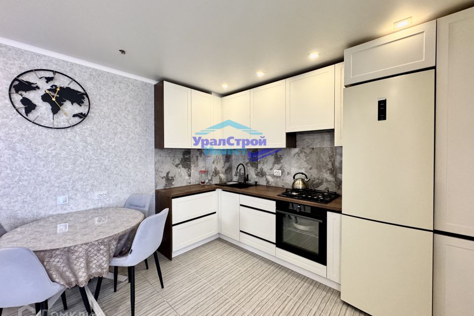 Продаётся 2-комнатная квартира, 60.7 м²