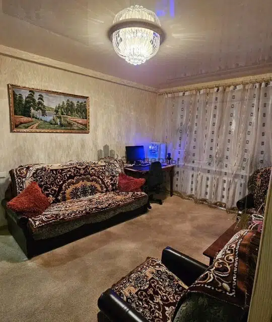 Продаётся 3-комнатная квартира, 40.7 м²