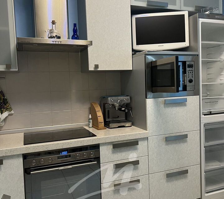 Сдаётся 1-комнатная квартира, 58 м²