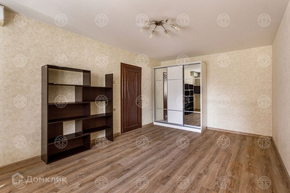Продаётся 1-комнатная квартира, 37.9 м²